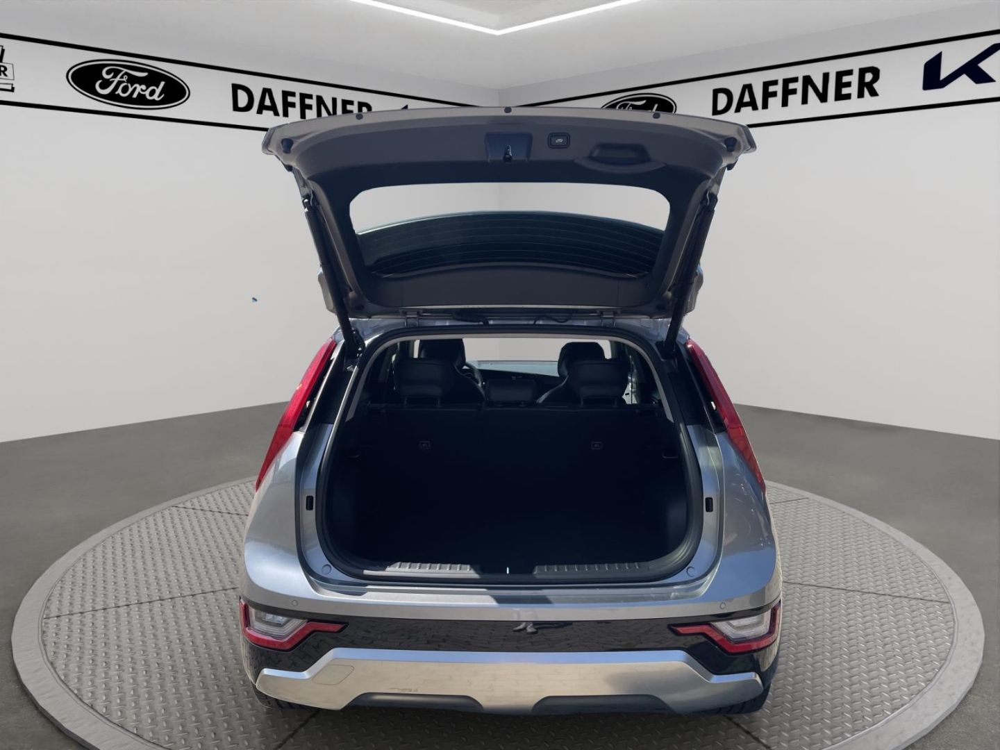 Fahrzeugabbildung Kia Niro Hybrid Spirit Sitzkühlung SpurhalteASS DAB