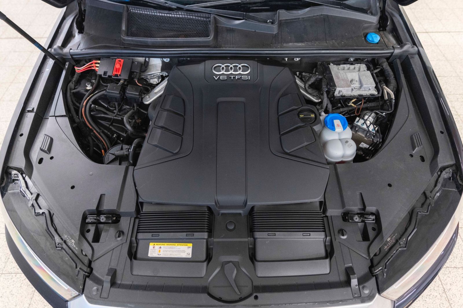 Fahrzeugabbildung Audi Q7 3.0 TFSI Quattro LED 360° AHK NAV 7SITZER