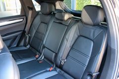 PORSCHE Cayenne / SPORT DESIGN PAKET / BOSE / MEMORY