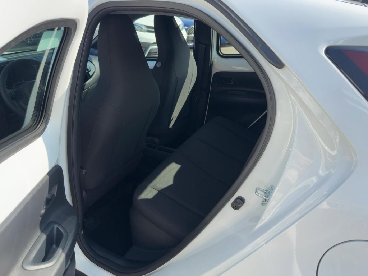 Fahrzeugabbildung Toyota Aygo X 1,5 Hybrid Active *SHZ *RCAM *CARPLAY*