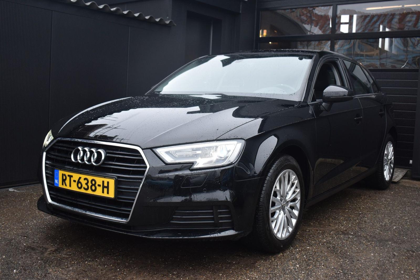 Audi A3 1.6 Sportback Tdi 116Pk *Navi/Clima