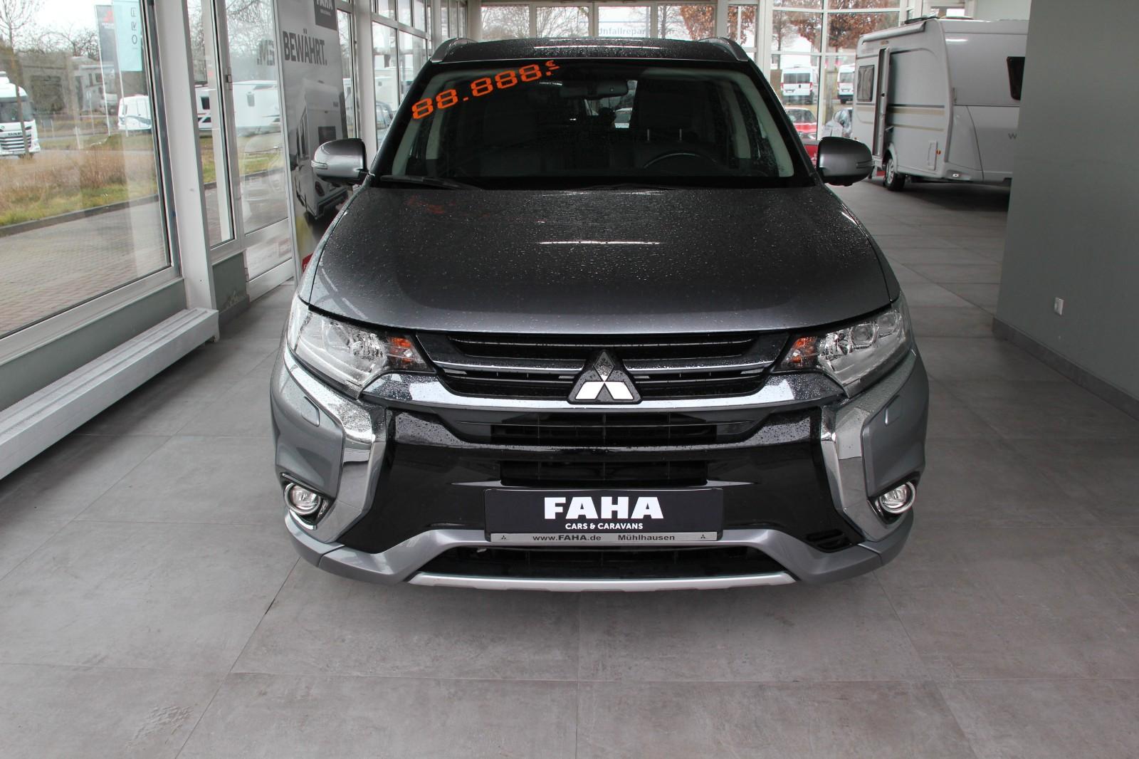 Mitsubishi Outlander PHEV Plus 4WD