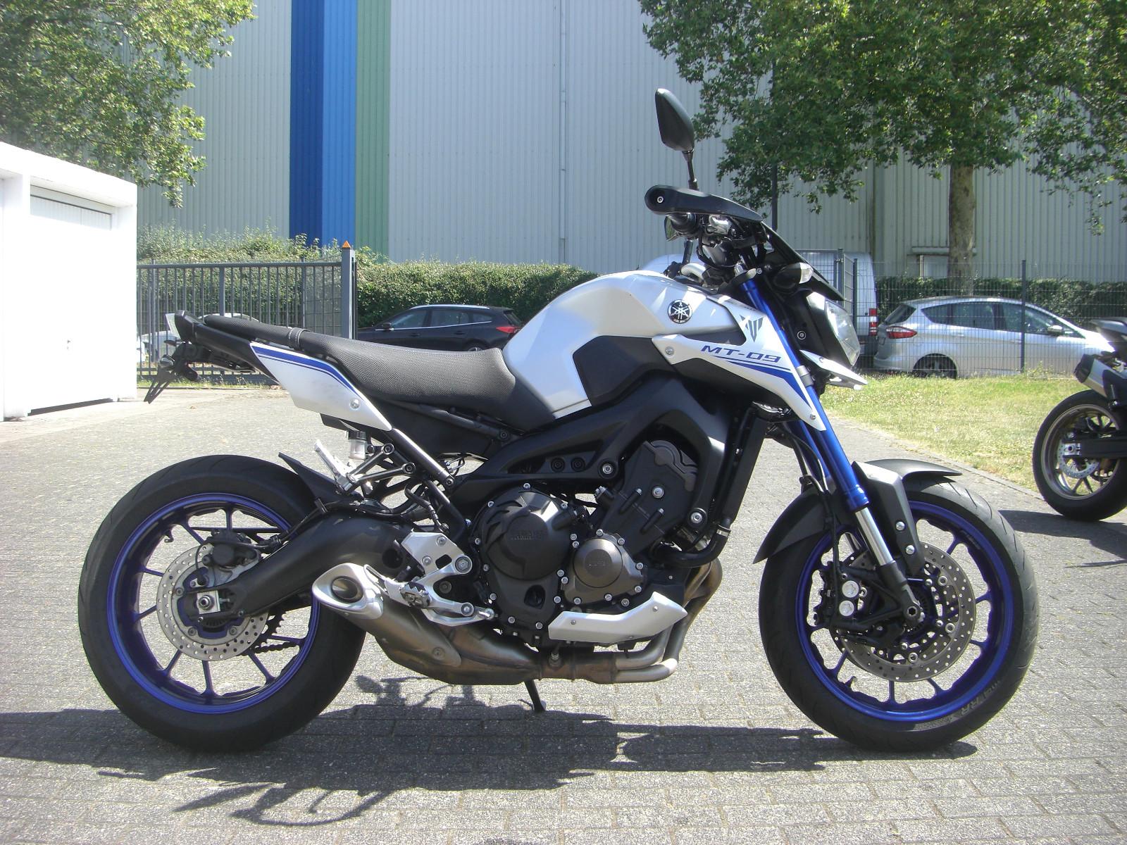 Yamaha MT 09 ABS TC STREET RALLY  23000 KM