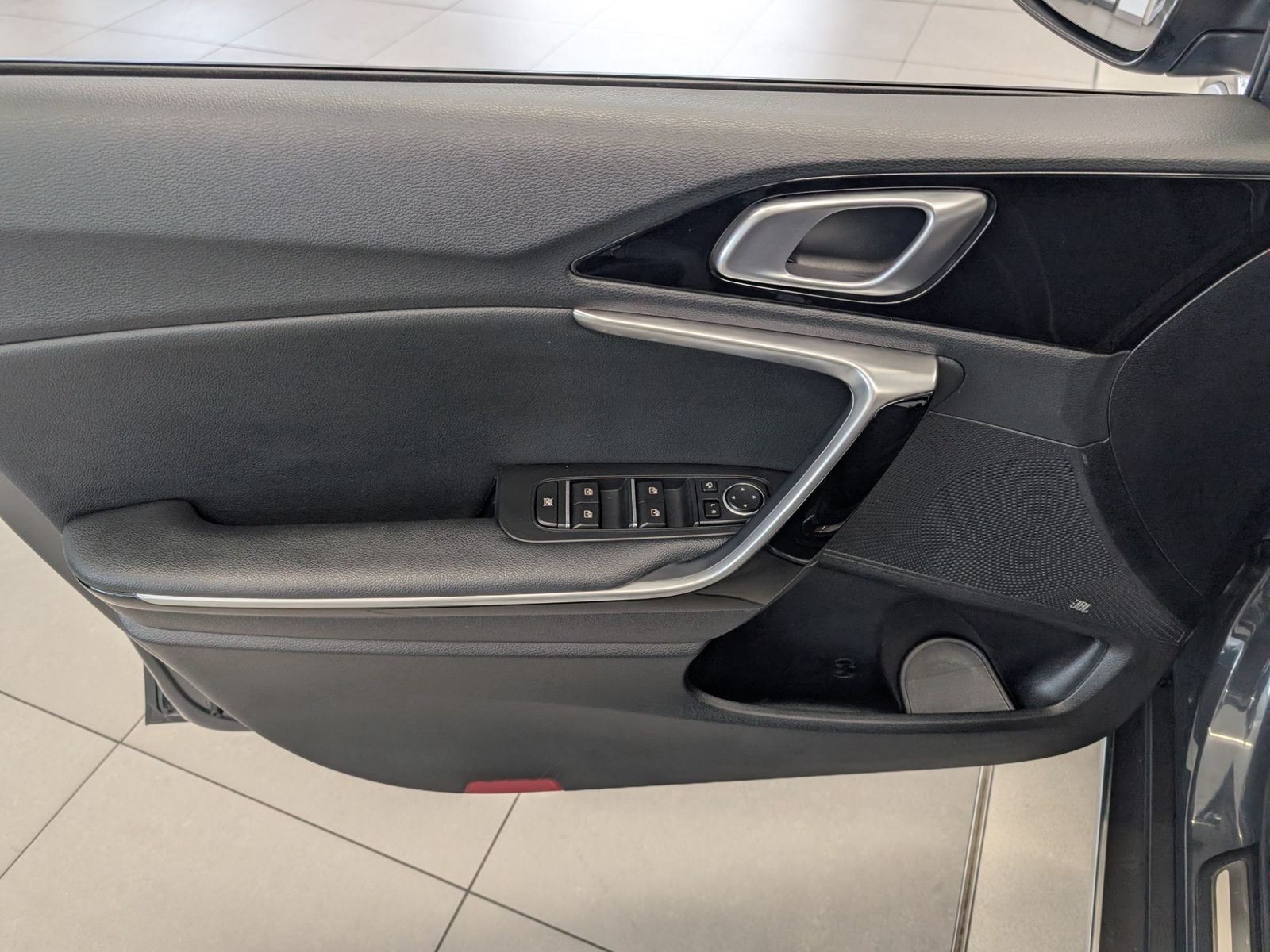 KIA XCeed 1.6D 48V Spirit Xclusive Glasdach – Bild 38