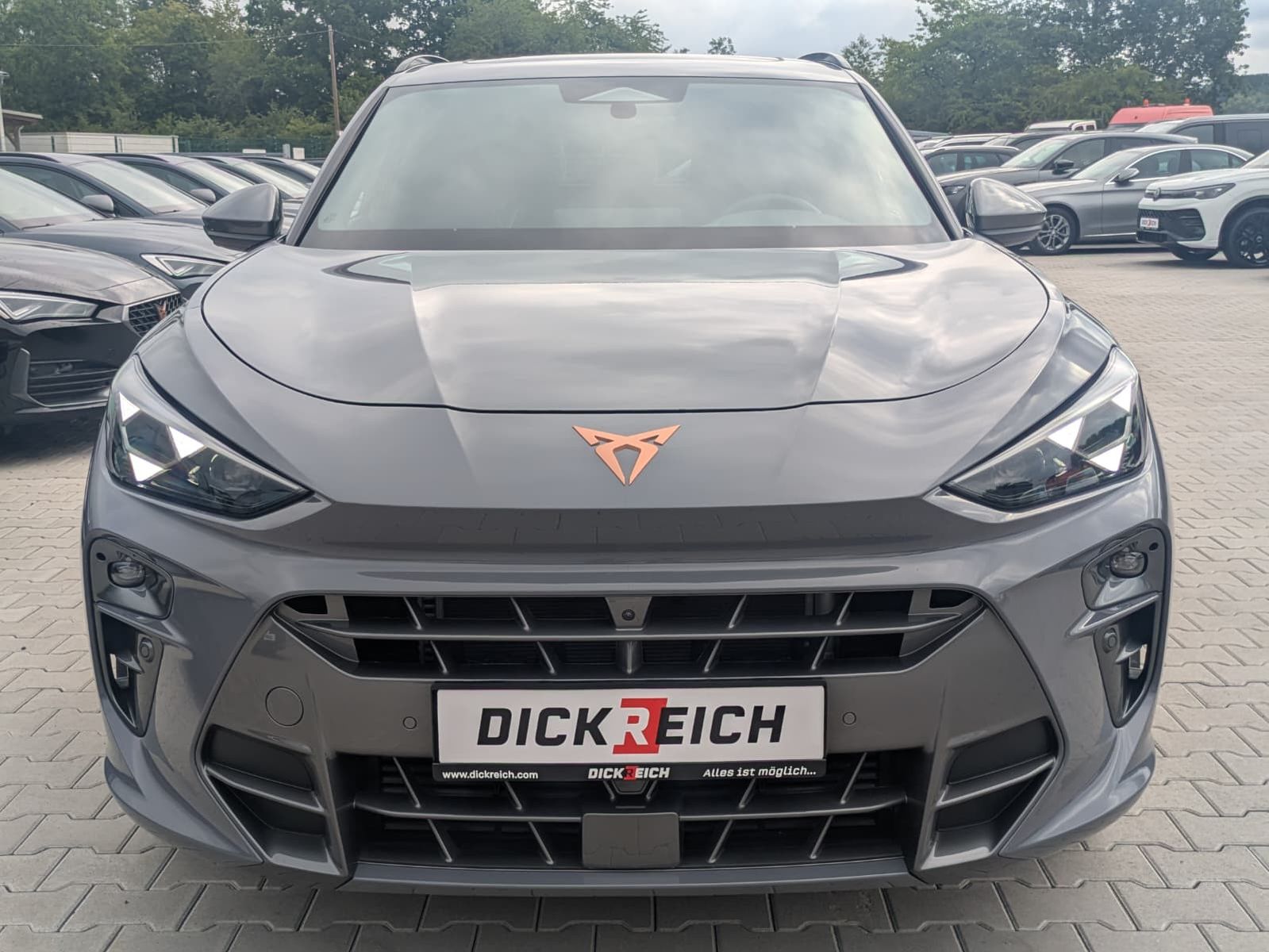 Fahrzeugabbildung CUPRA Terramar 2.0 TSI 4D VZ HUD*MATRIX*PANO*DCC*20"