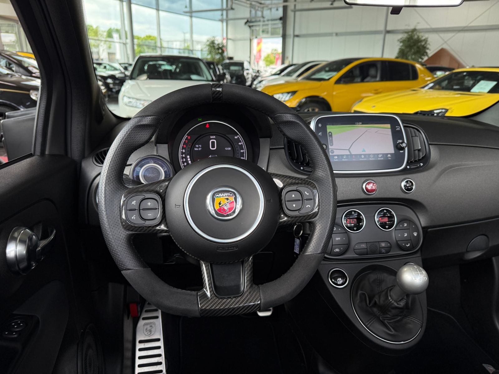 Fahrzeugabbildung Abarth 595C Competizione XENON NAVI ALU