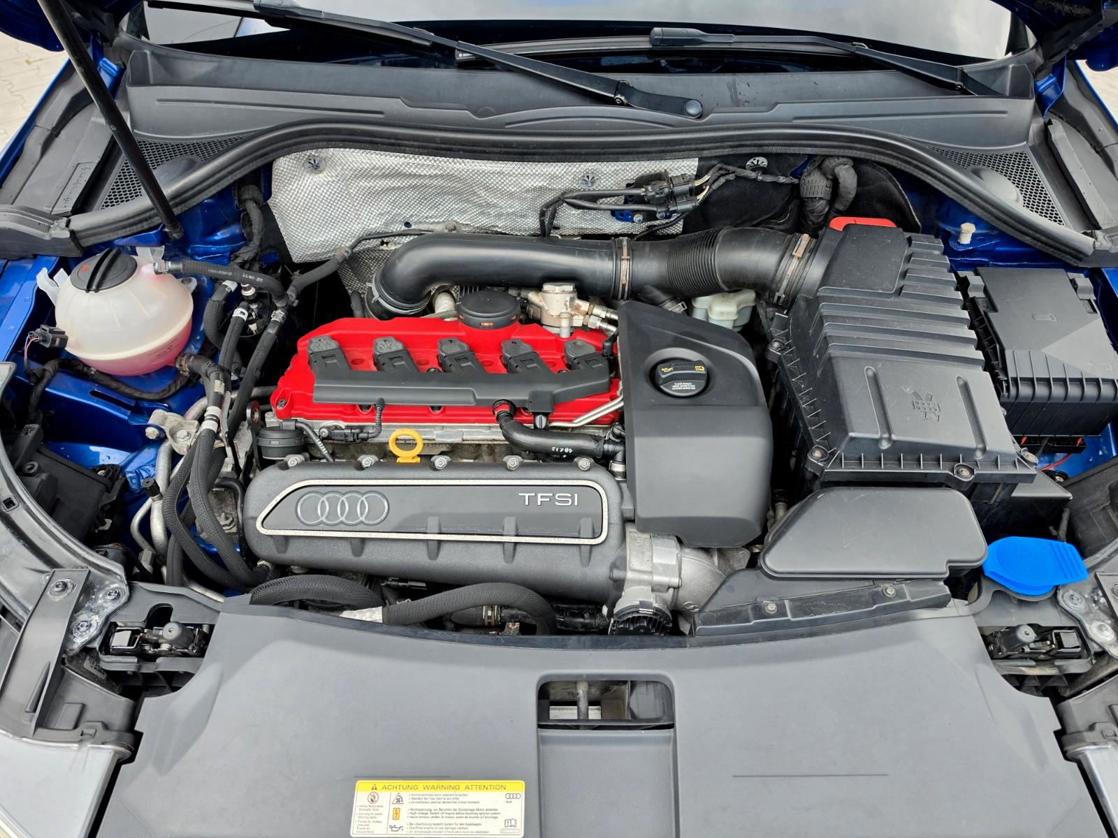 AUDI RSQ3 2.5 TFSI