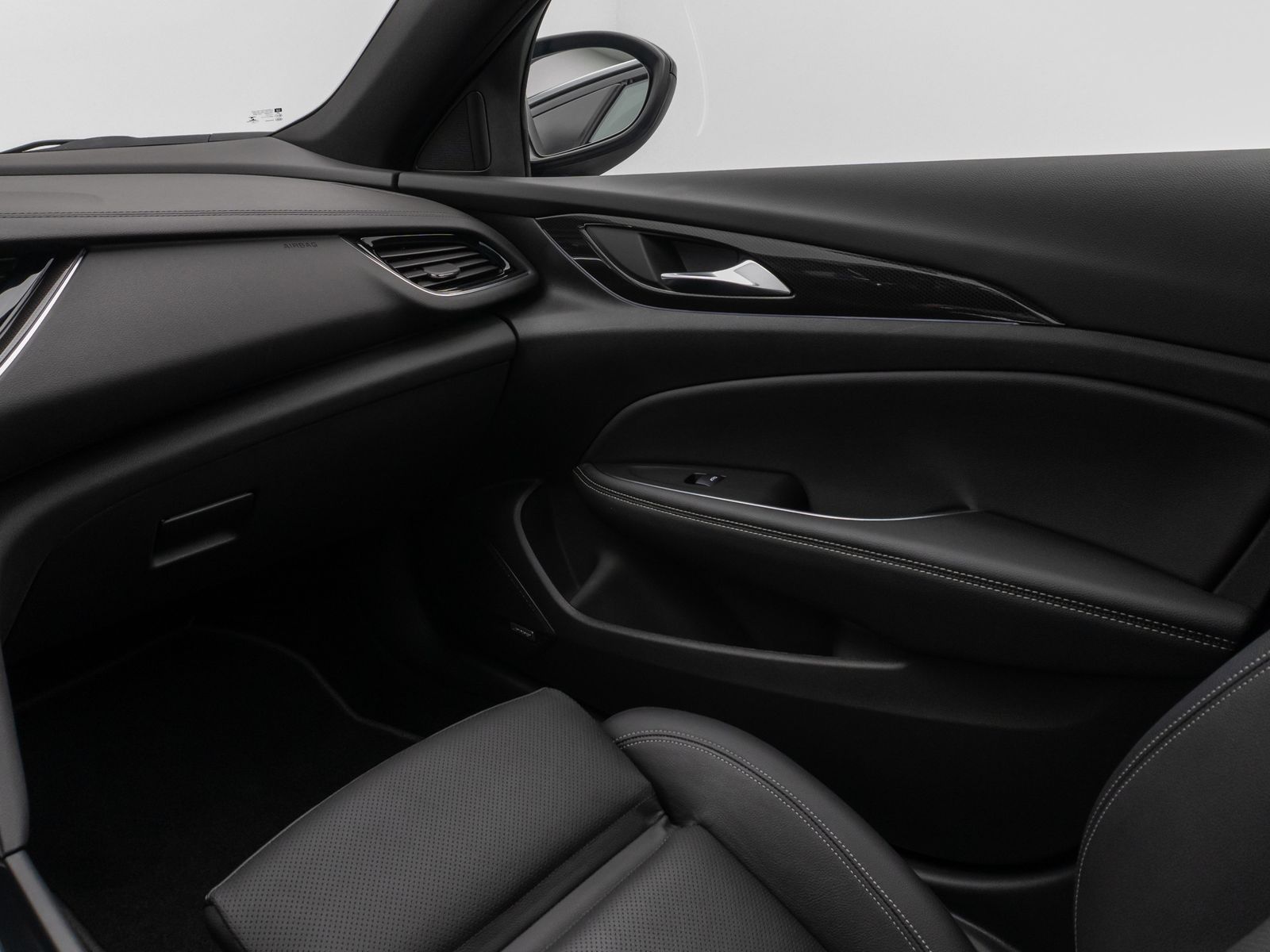 Fahrzeugabbildung Opel Insignia B Sports GSLine Plus 4x4 Kamera HUD AHK
