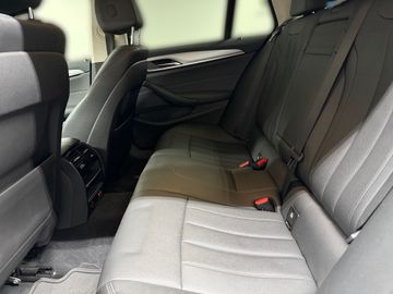 BMW 520 - 11