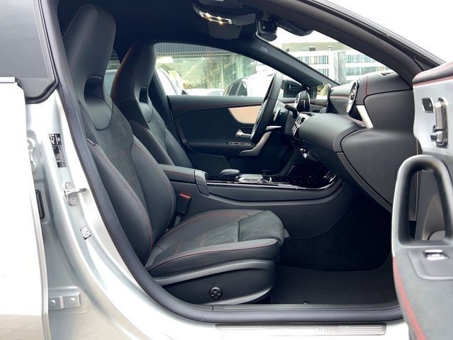 Fahrzeugabbildung Mercedes-Benz CLA 220 d 4M SB AMG Distro MLED KeyGo AHK 360°
