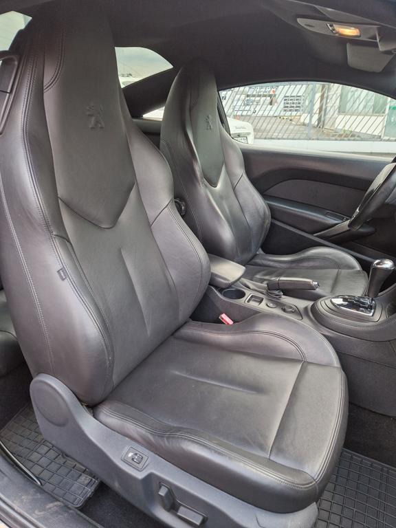 Peugeot RCZ