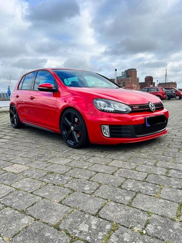 Volkswagen VW Golf 6 GTI DSG Adidas Edition Liebhaber...