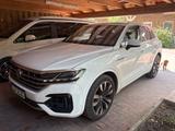 Volkswagen Touareg 3.0 TDI R-line 4M/Vollausst./Pano/AHK - VW Touareg Gebrauchtwagen in Bremen
