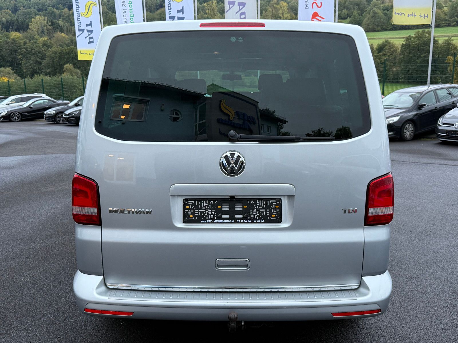Fahrzeugabbildung Volkswagen T5 Multivan TDI DSG Highline AHK GRA Navi Kamera