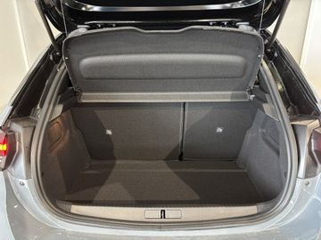 Fotografie 11 des Opel Corsa 1.2 Direct Injection Turbo GS