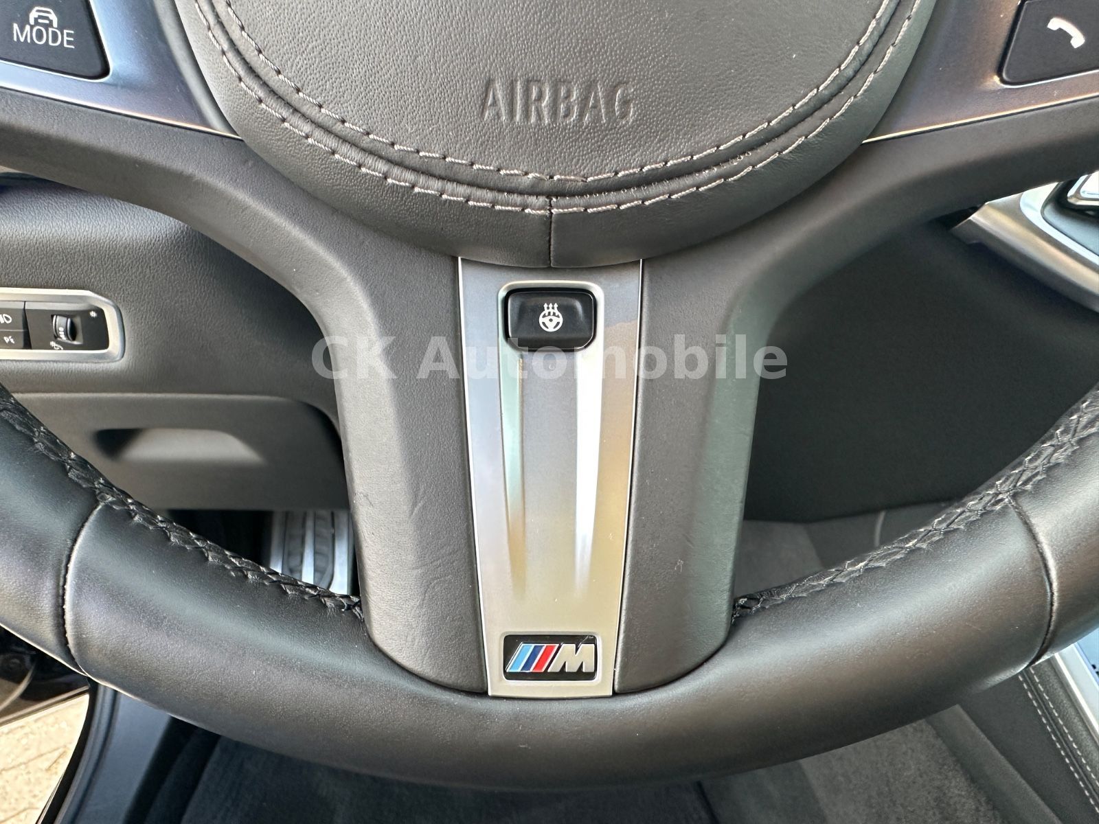 Fahrzeugabbildung BMW X5 xDrive 30d MSport/22Zoll/HeadUp/Pano/360°/AHK