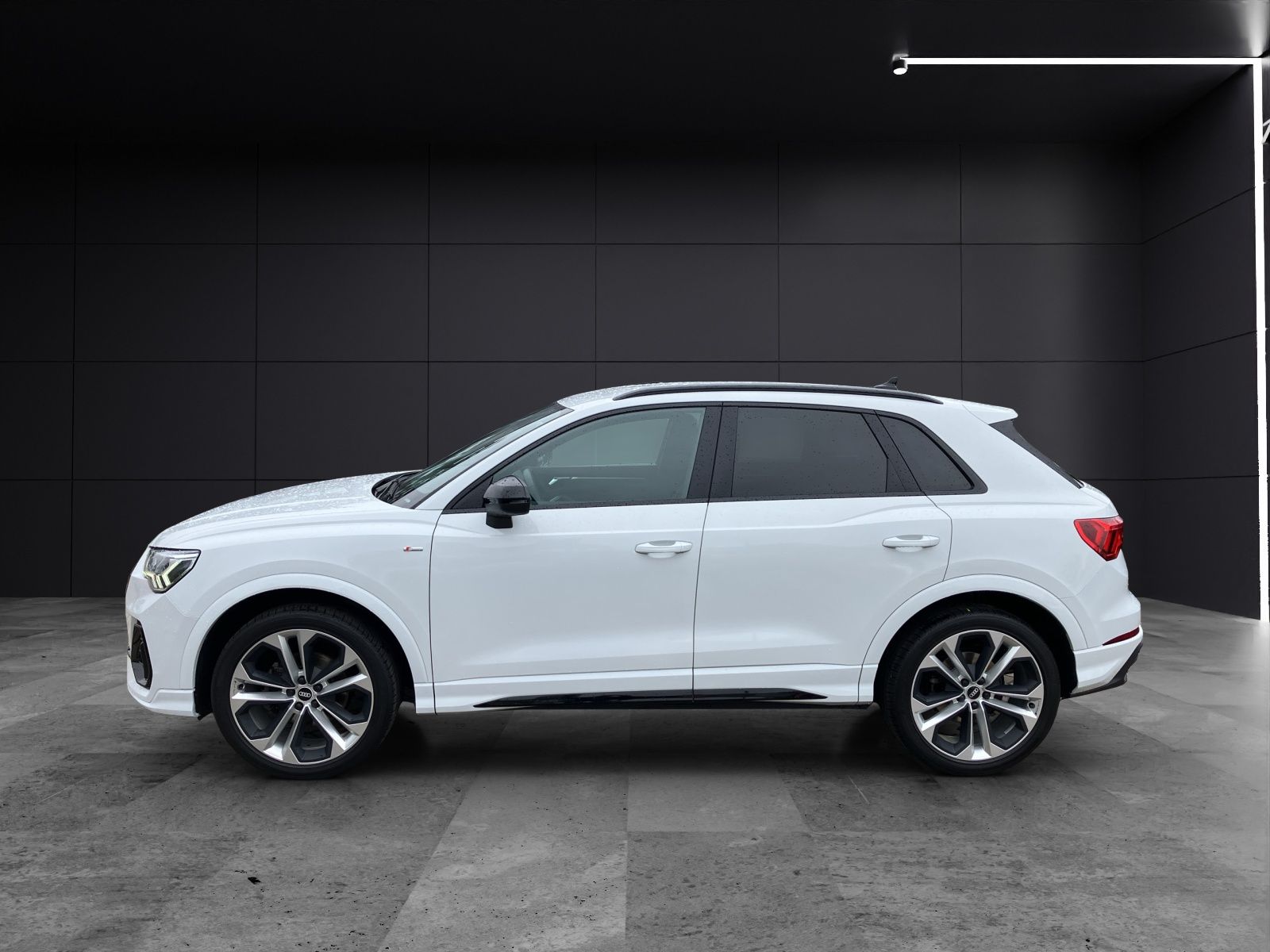 Fahrzeugabbildung Audi Q3 35 TFSI S line