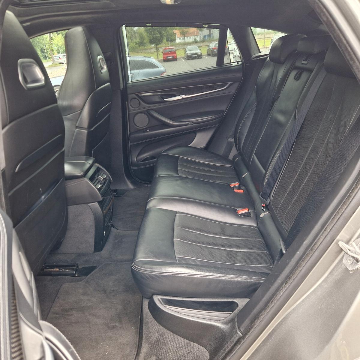 BMW X6 M Unfallfre*Alcantara*Carbon*HarmanKardon*HUD