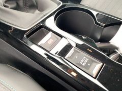Foto Nummer 18: PEUGEOT 208