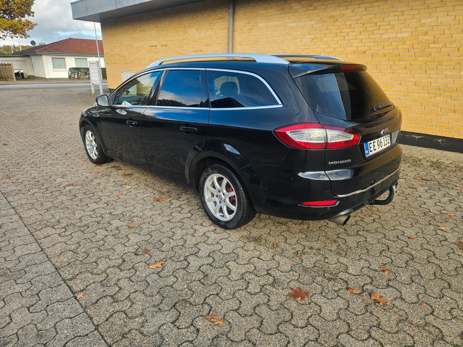 Ford Mondeo 2012 — photo 6