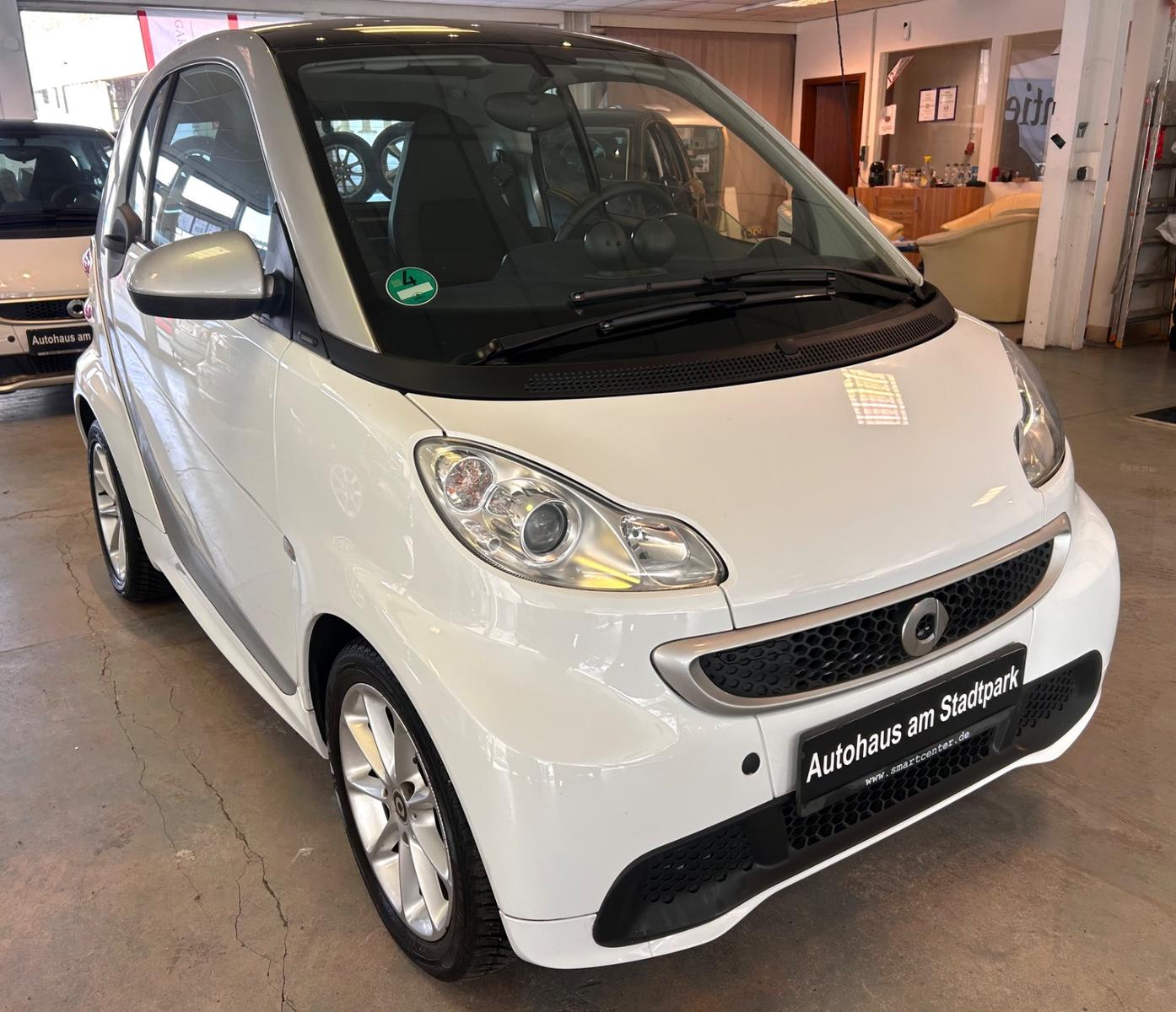 Smart ForTwo-Passion-Automatik-Klima-Panorama-Garantie