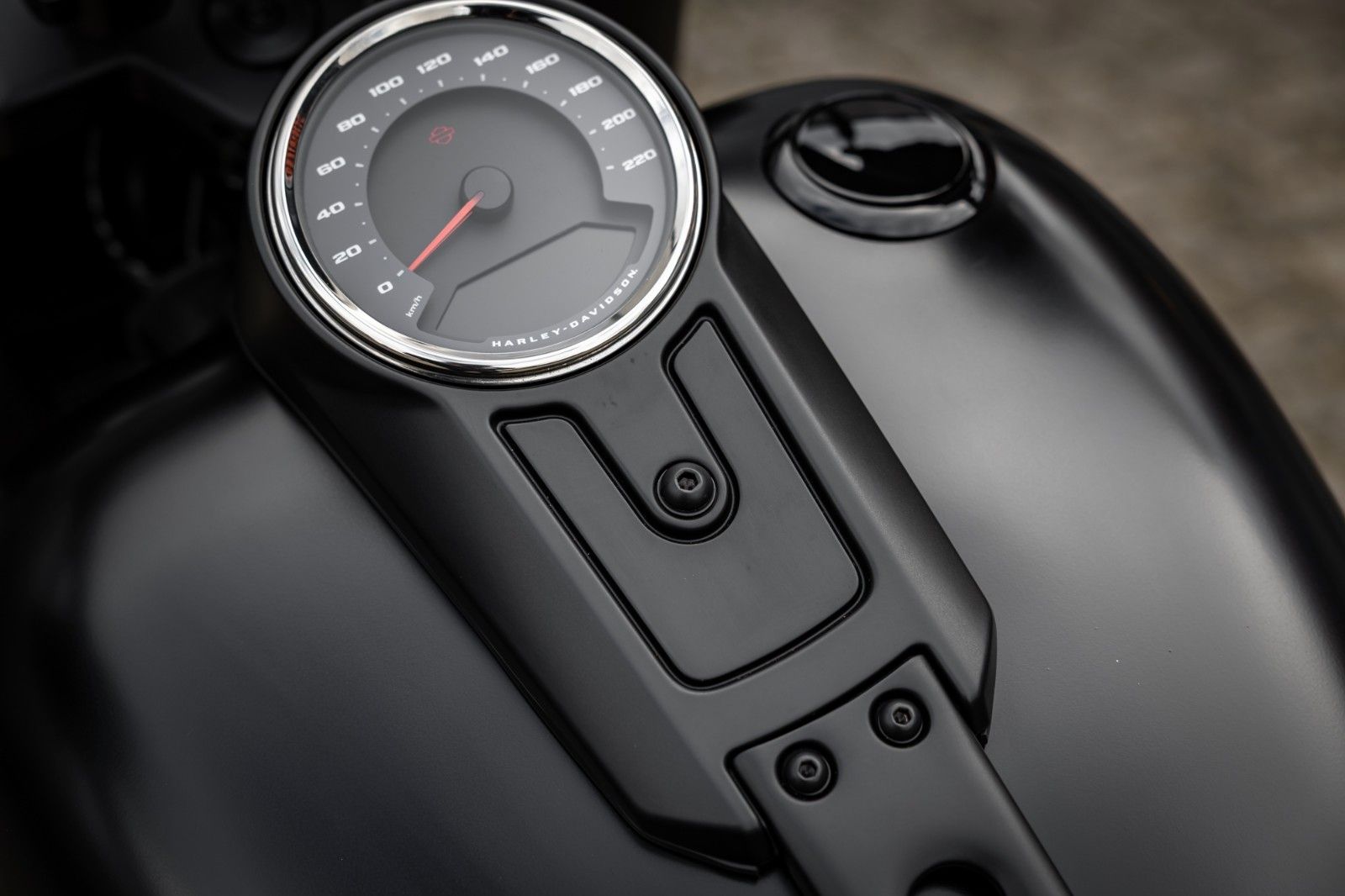 Fahrzeugabbildung Harley-Davidson ALL MATT DARK BOY FLFBS 117 MY25-H-D Kiel Custom