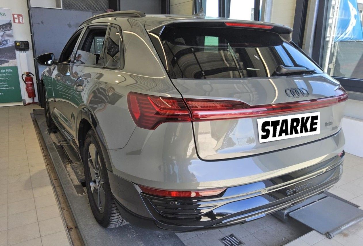Audi Q8 50 e-tron quattro advanced  HeadUp AHK Standh imagem 3