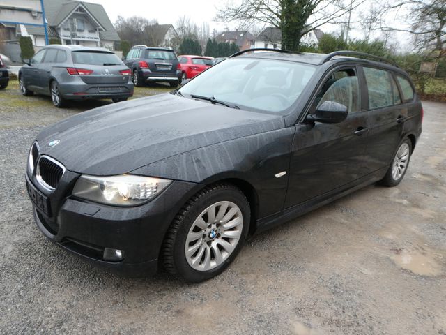 BMW 320i Tour. Leder,Xenon,Aut.,Pano,Navi,AHK