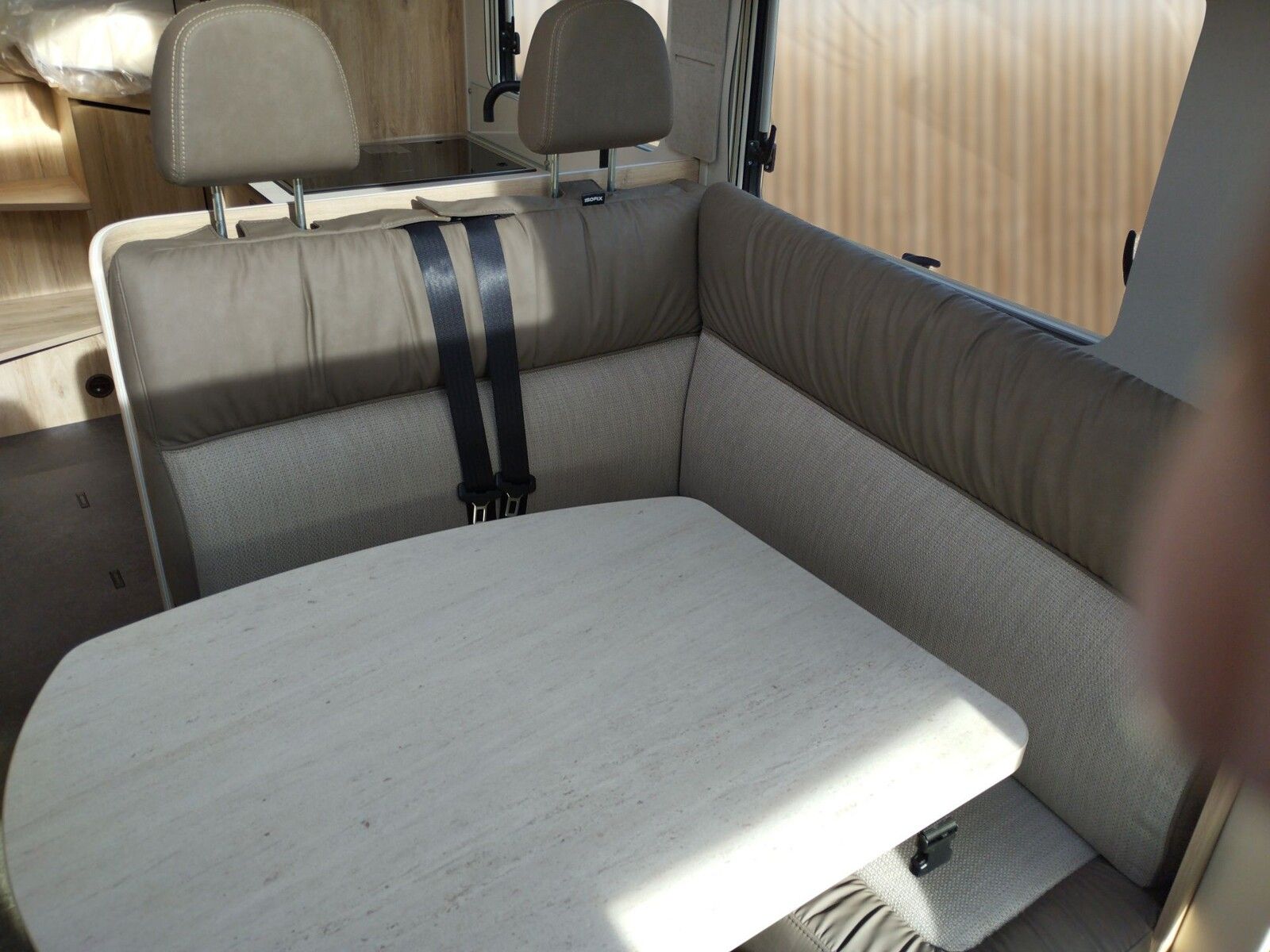 Fahrzeugabbildung Eura Mobil Profila T PT 695 EB Automatik, Mondial Pakete