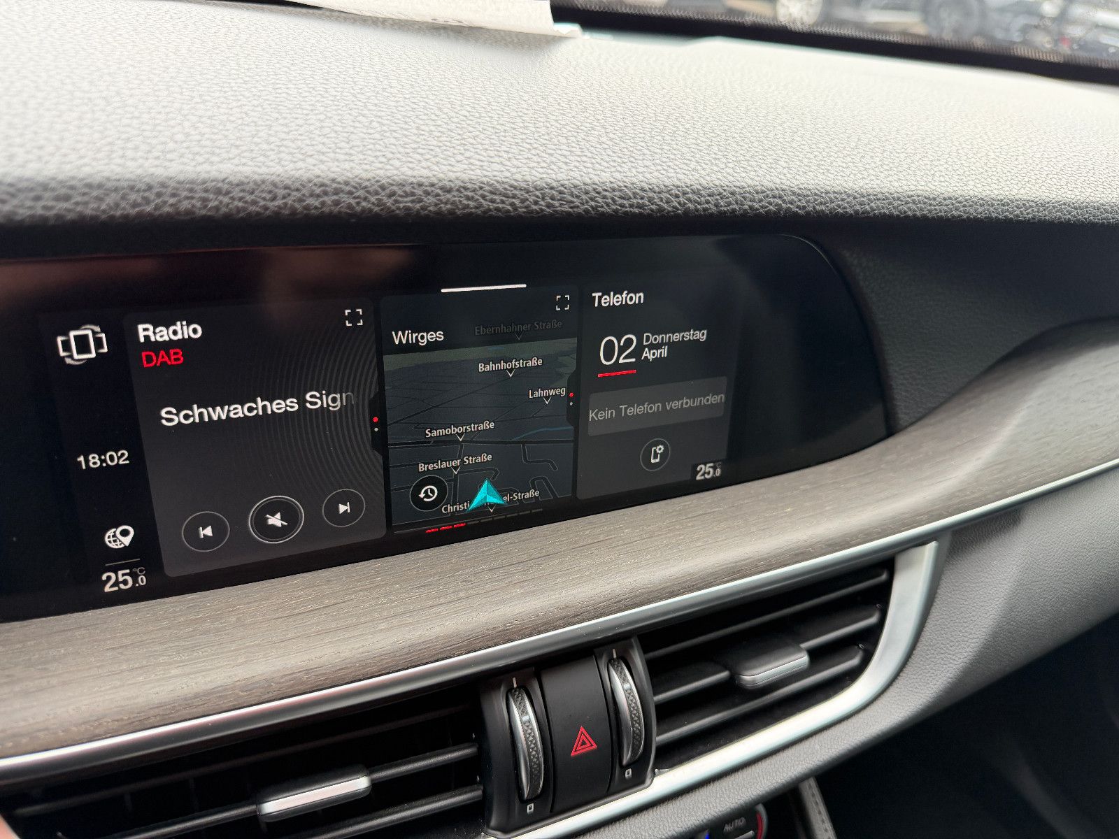 Fahrzeugabbildung Alfa Romeo Stelvio Ti Q4/MEMORY/ACC/NAVI/KAMERA/SHZ/KLIMA