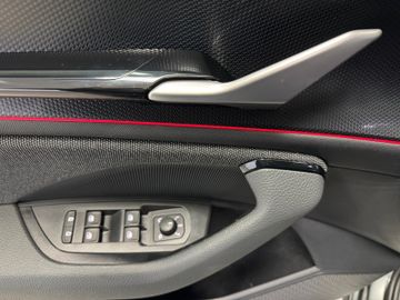 Fahrzeugverkauf 11 Skoda Kodiaq 2.0 TDI 142 kW 4x4 Sel. AHK Navi 19 Zoll