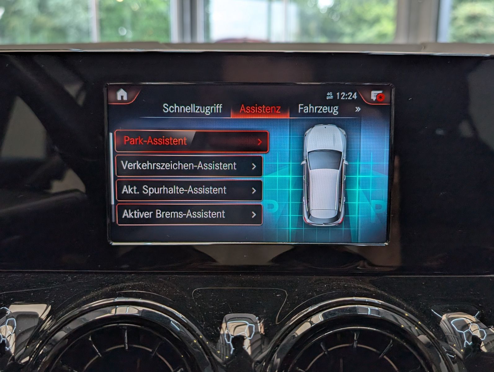 Fahrzeugabbildung Mercedes-Benz GLA 250 e EQ LED*NAVI*CARPLAY*SPURH.*PARKASSIST*