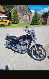 Harley-Davidson 883 superlow, 1. Hand, von Rentner  - HARLEY-DAVIDSON 883 SUPERLOW