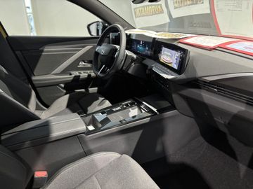 Fotografie 5 des Opel Astra 1.2 Turbo Hybrid 48 V GS