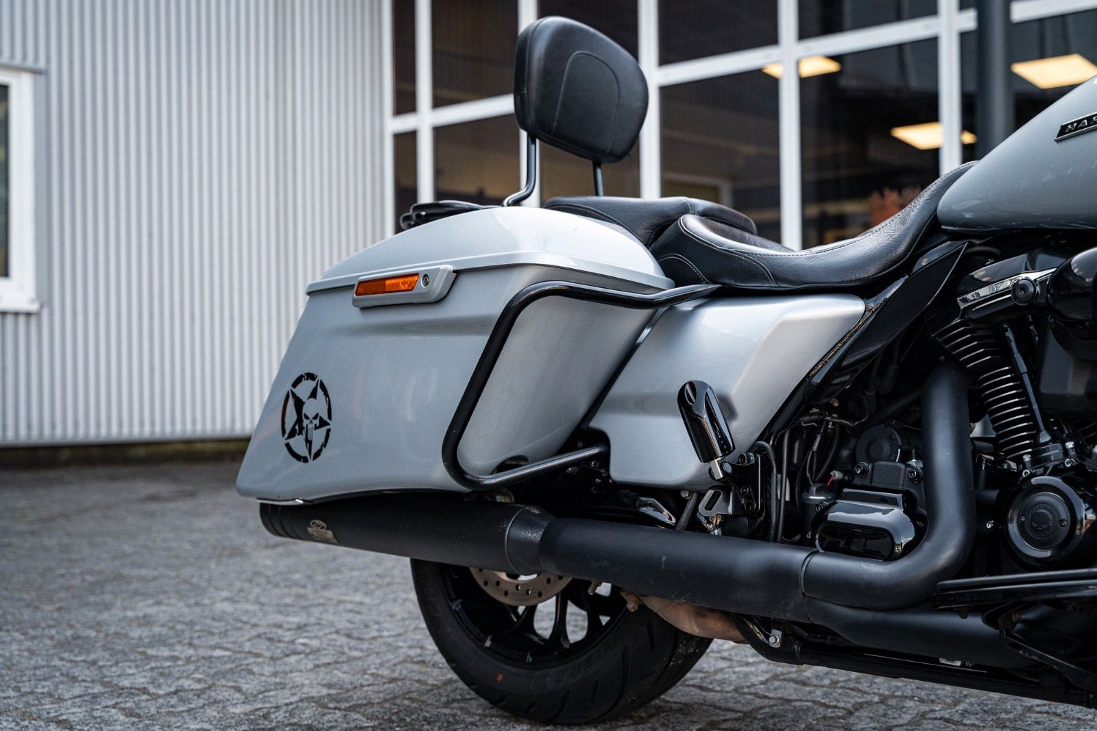 Fahrzeugabbildung Harley-Davidson FLHXS Street Glide 114 cui - Jekill & Hyde -
