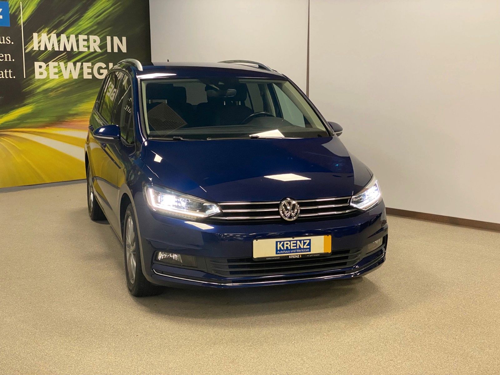 Fahrzeugabbildung Volkswagen Touran 1.5 TSI JOIN+NAVI+AHK schwenk+KAMERA+ACC+