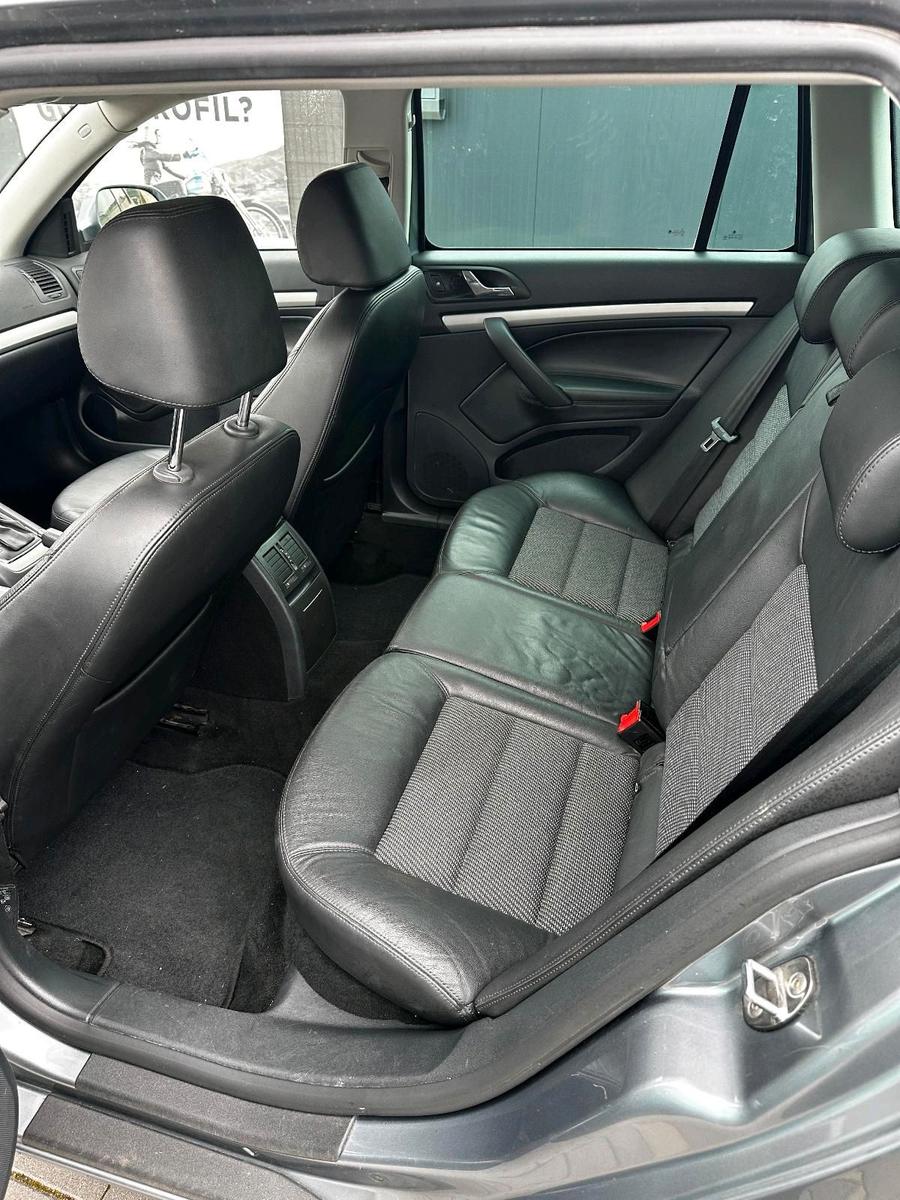 Skoda Octavia 2012 — photo 15