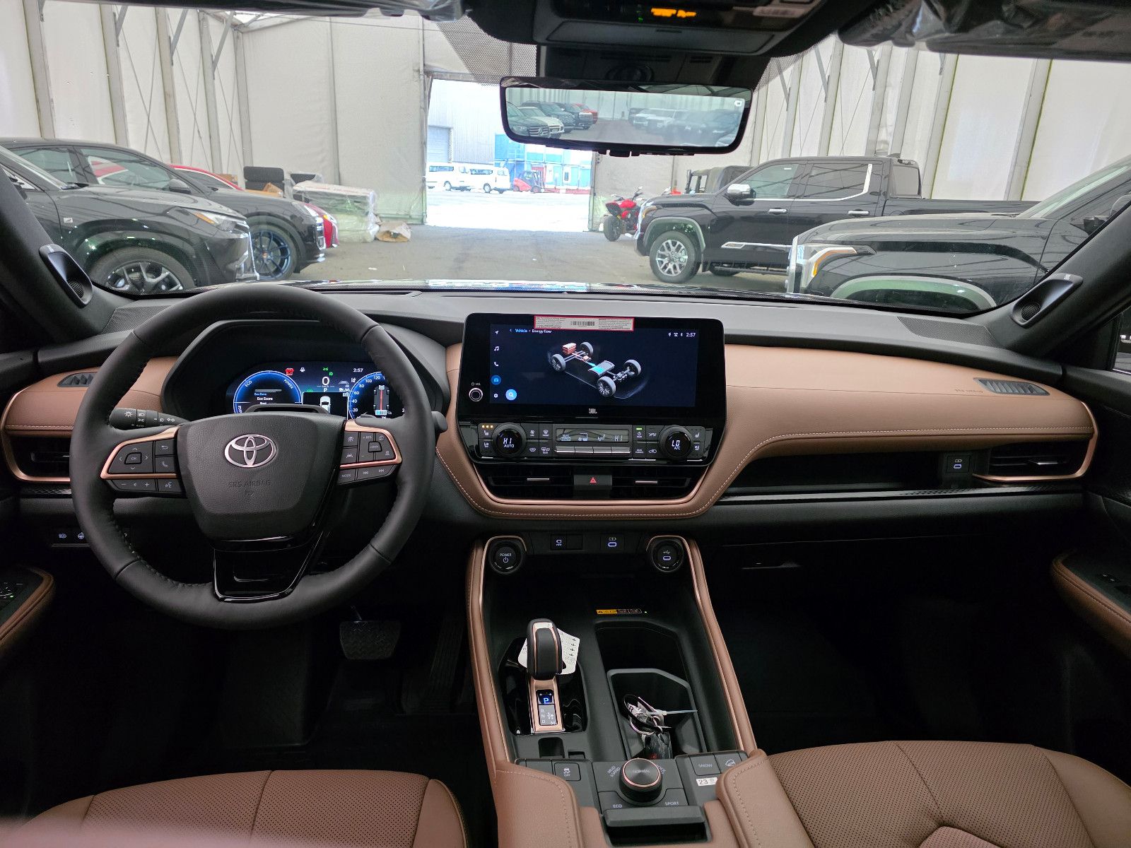 Fahrzeugabbildung Toyota GRAND Highlander Platinum Max T1: 68.000 EURO