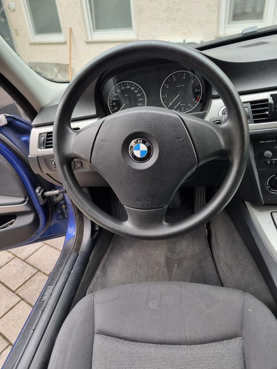 BMW 318 2006 — photo 5