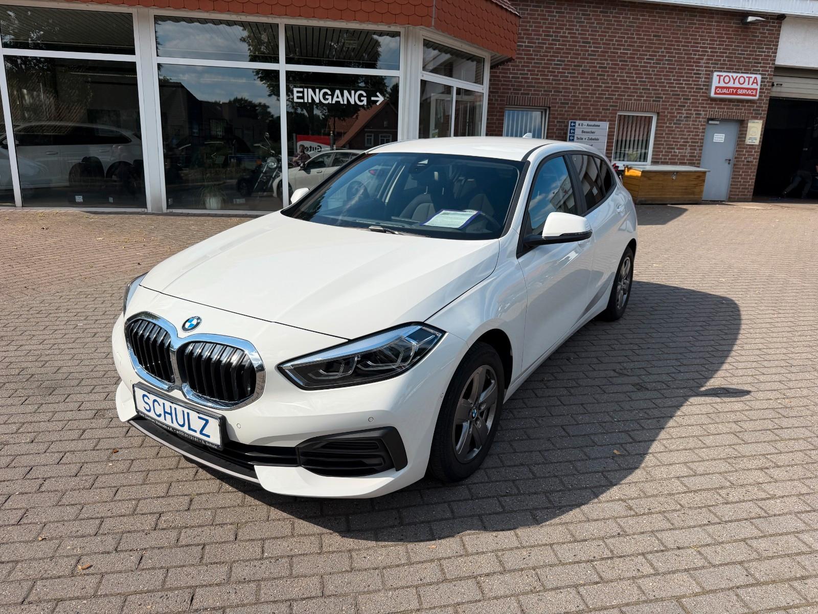 BMW 118 i Advantage*NAVI*LED*VIRTUAL*SHZ*PROFESS