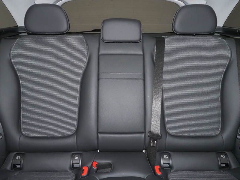 Fahrzeugabbildung Mercedes-Benz GLC 300 e 4M Avantgarde AHK+Keyless+Totw+Memory