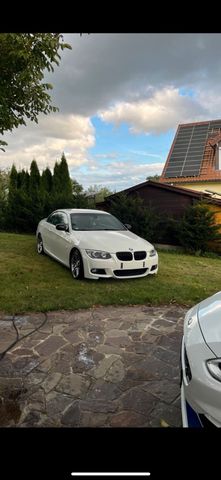 BMW 330i E93 M Sport Edition