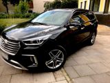 Hyundai 7 Sitzer  Familien Auto - Hyundai Grand Santa Fe von privat