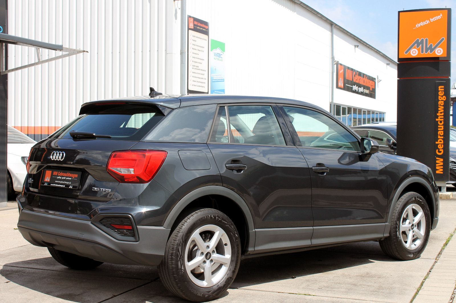 Fahrzeugabbildung Audi Q2 35 TFSI DSG ACC LED NAVI PDC SHZ DAB BT