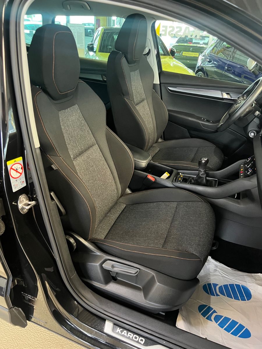 Fahrzeugabbildung SKODA Karoq Clever *4x SITZHEIZUNG*BEHEIZBARES LENKRAD