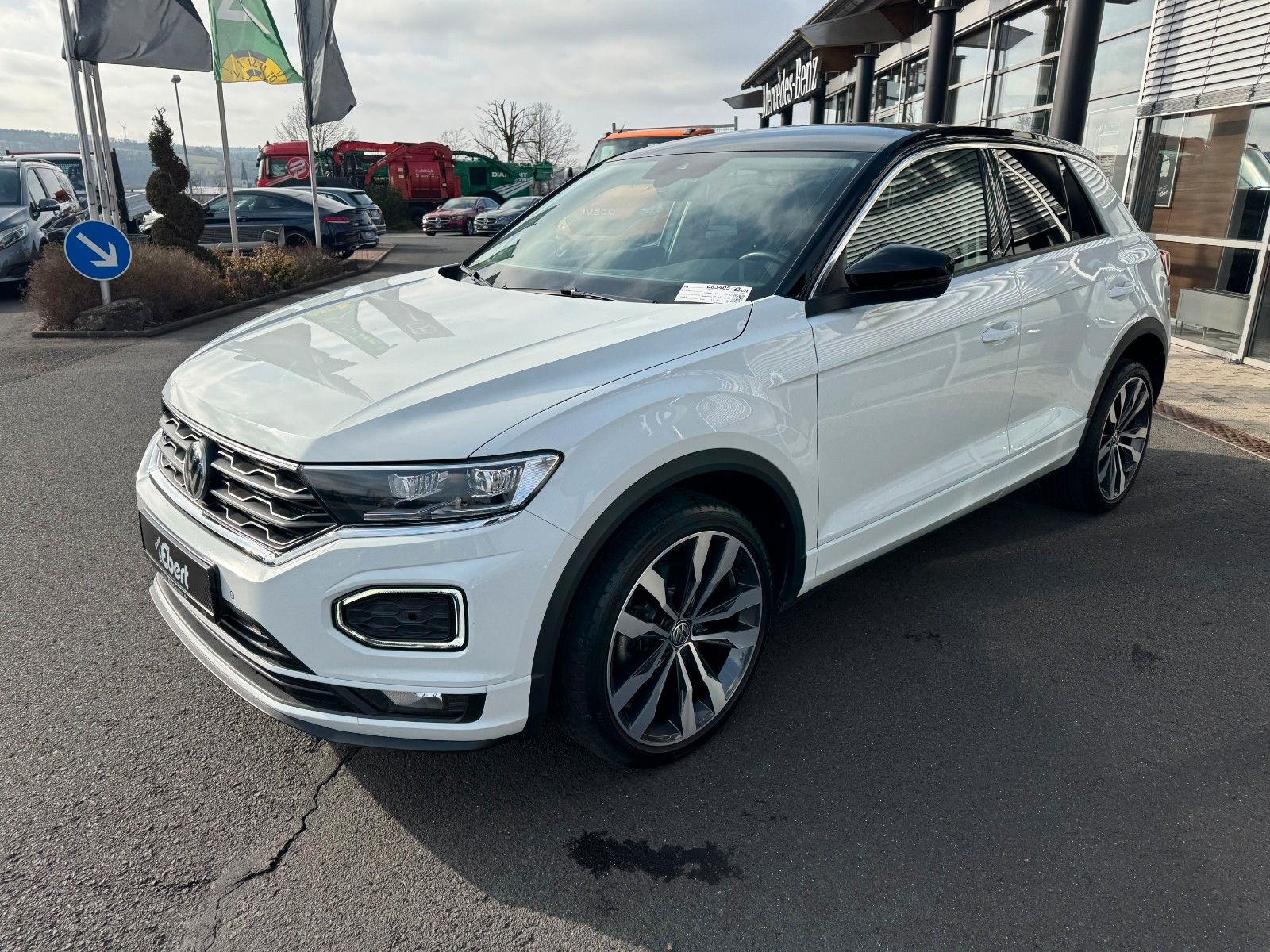 Fahrzeugabbildung Volkswagen T-Roc Style+RLine+AHK+ACC+LED+MirrowLink