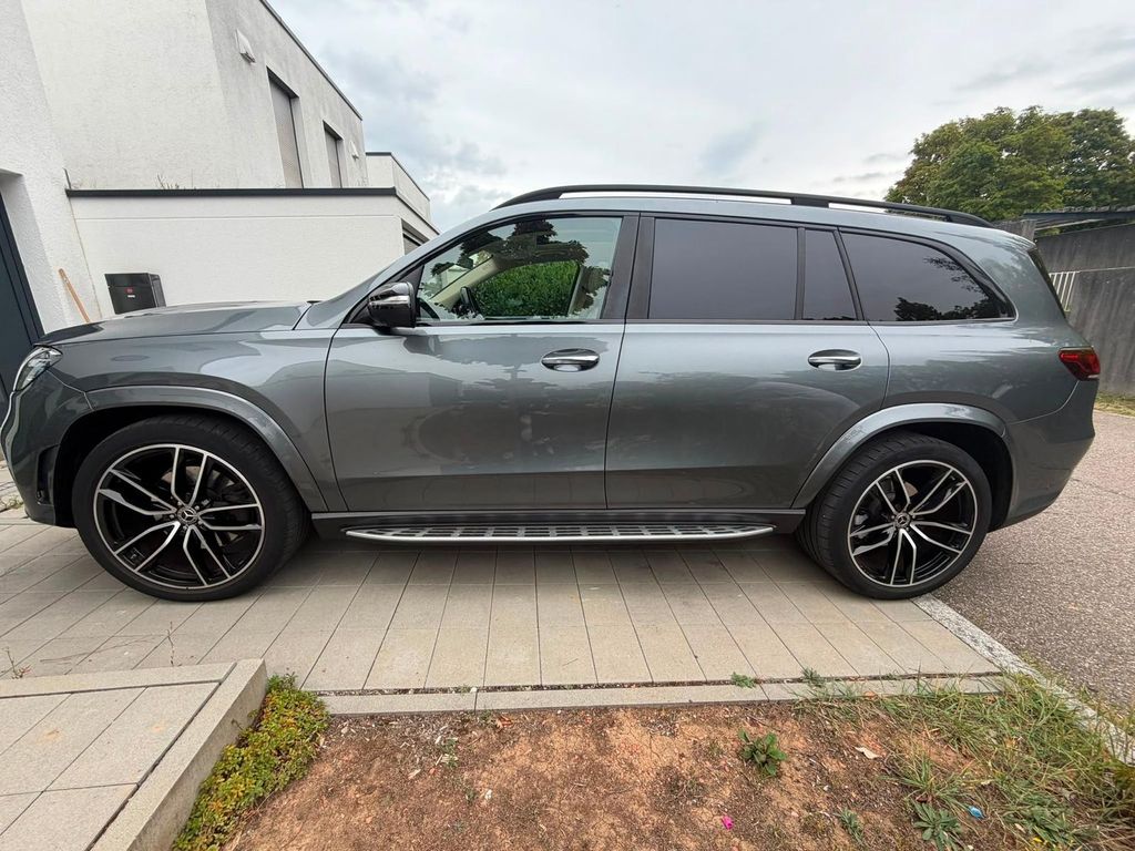 Image of Mercedes-Benz GLS 580