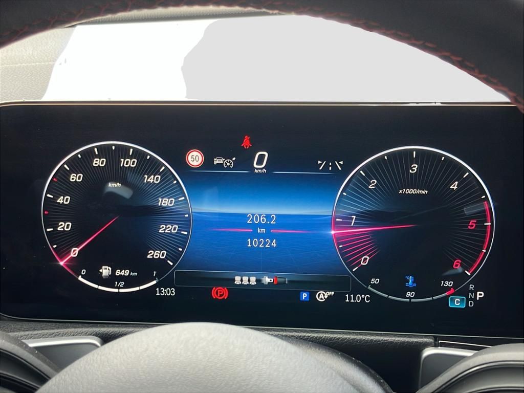 Fahrzeugabbildung Mercedes-Benz GLB 200 d AMG*SpurH*SHZ*LED*el.Heck*PDC*RFK*AHK