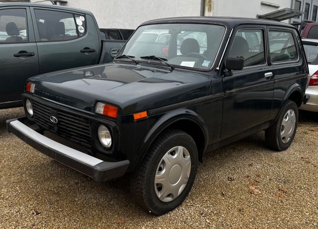 Lada Niva 1.7i 4x4 PUR Euro 5 TÜV 06/2025