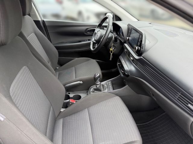 Fahrzeugabbildung Hyundai i20 1.0 T-GDI +CARPLAY+TEMPOMAT+SHZ+RFK+KLIMA+UV